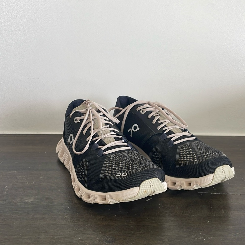 On Cloud X Running shoes W 8.5
